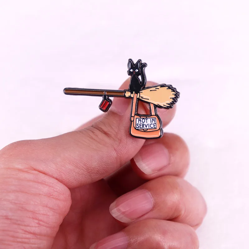 Vrăjitoare Anime Fată Pisica Femei Broșe pe Haine Ace de Rever pentru Rucsac Desene animate Email Pin Insigne Accesorii Bijuterii